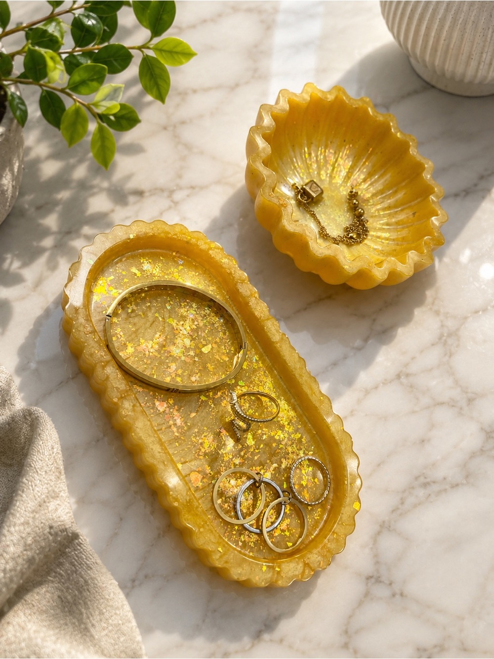 Yellow Glitter Resin Decorative Bowl and Tray Set